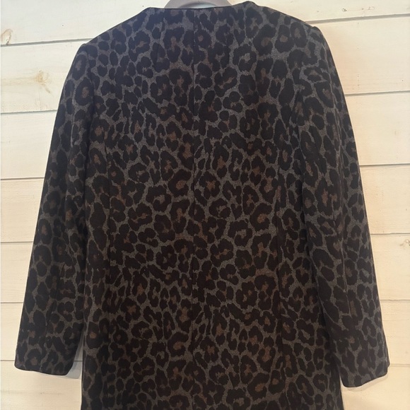 Betsey Johnson Women
Collarless Leopard Print Wool
Blend Coat -Size Medium - Picture 9 of 13